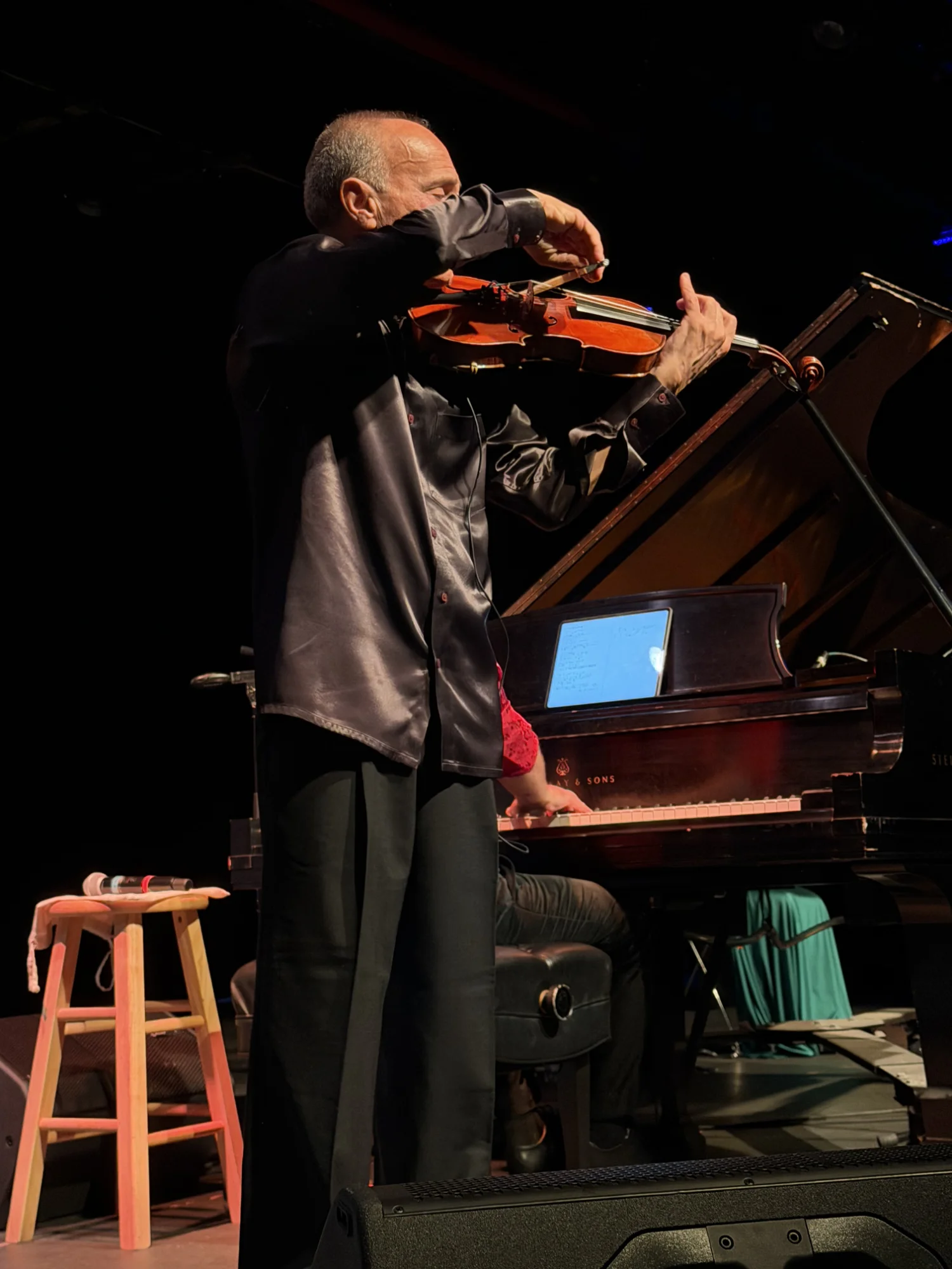 SEROUJ KRADJIAN & BAND
ft. SAMVEL YERVINYAN