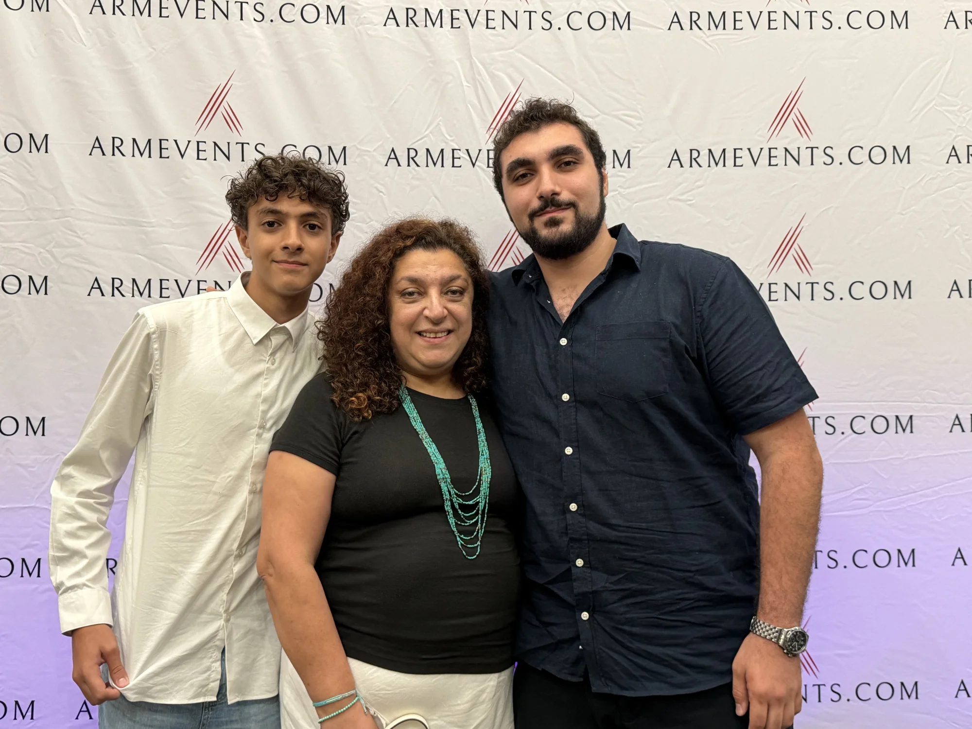 SEROUJ KRADJIAN & BAND
ft. SAMVEL YERVINYAN